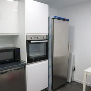 1.cocina-haz-tu-party-nave-arroyomolinos