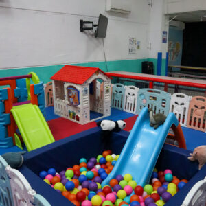 15.zona-infantil-haz-tu-party-nave-arroyomolinos