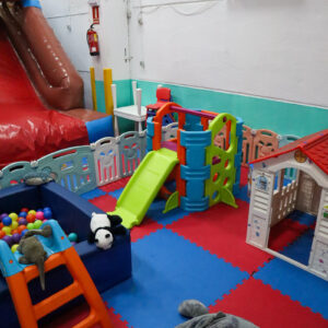 18.zona-infantil-haz-tu-party-nave-arroyomolinos