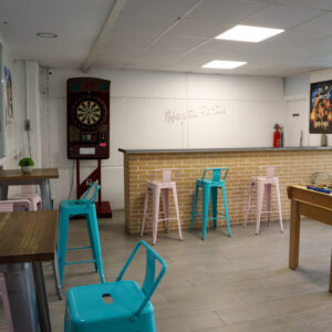 2.zona-adultos-haz-tu-party-nave-arroyomolinos